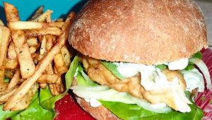 burger cu pui