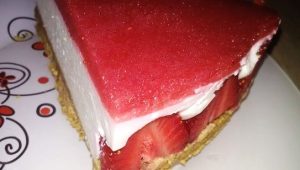 Cheesecake cu căpșuni